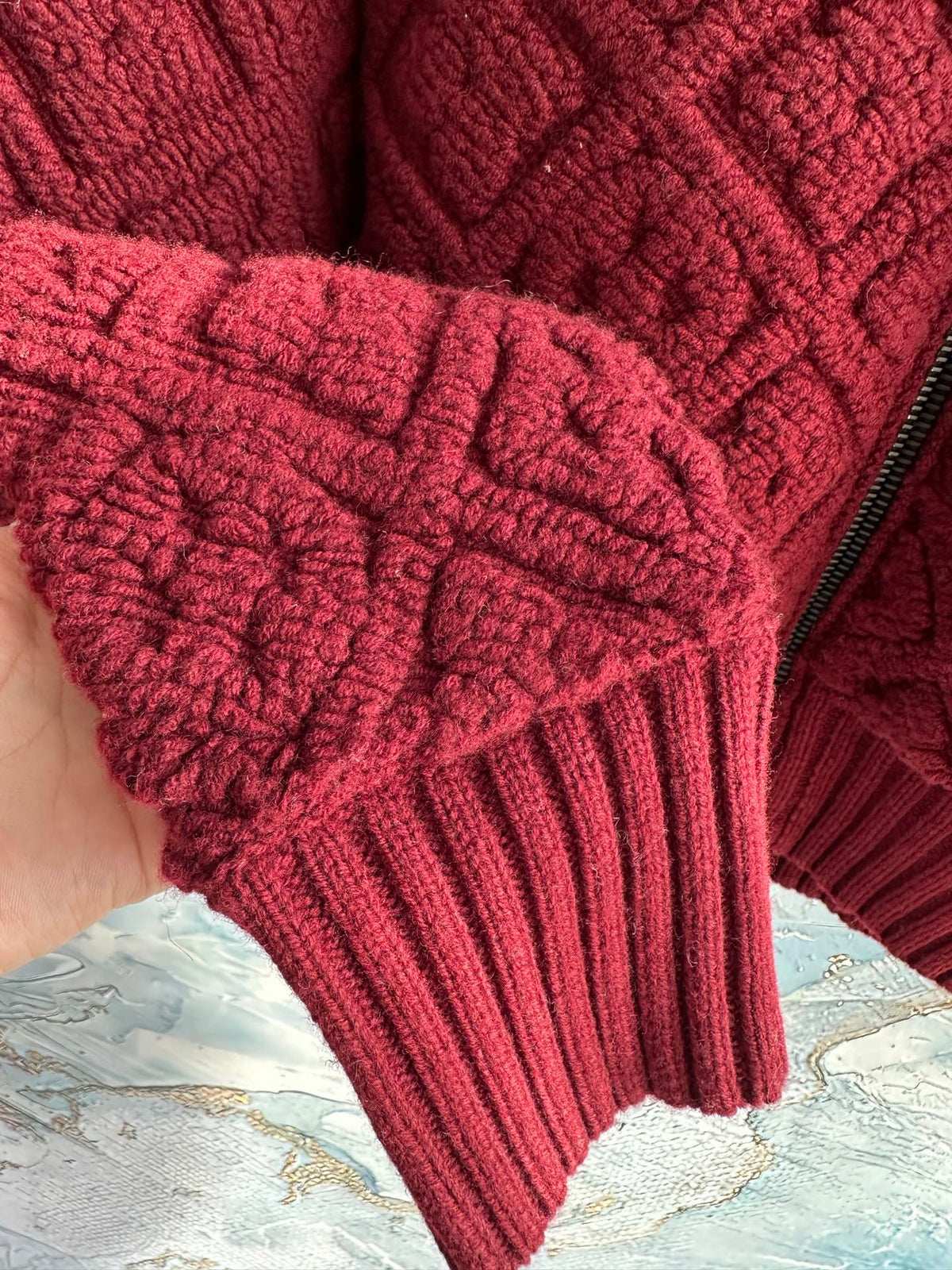 Sweter #LU01