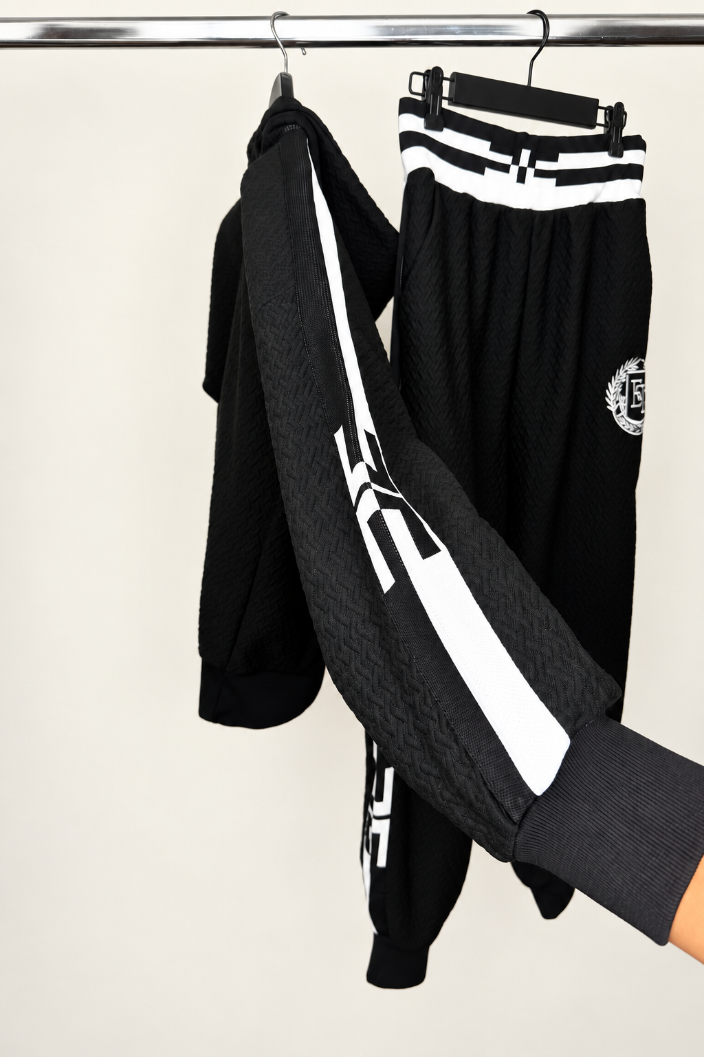 Dres #EF01