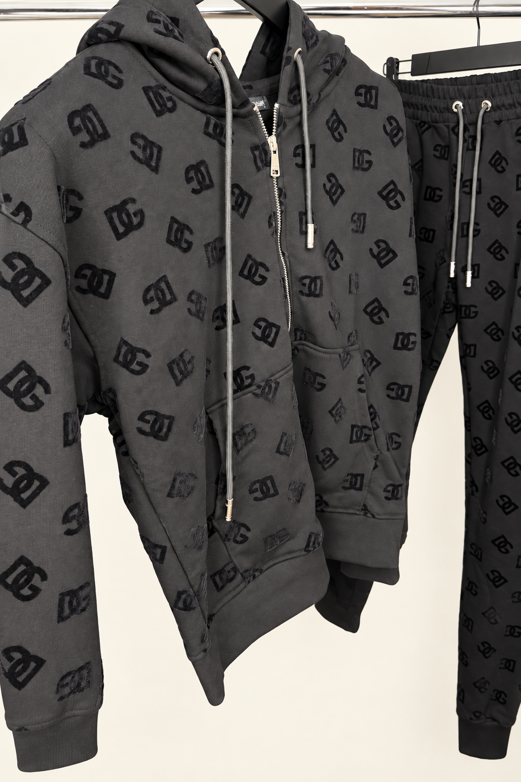 Dres #DC01